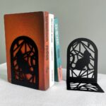 kids bookshelf animal decor