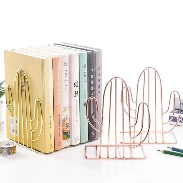 romantic heart book storage holder